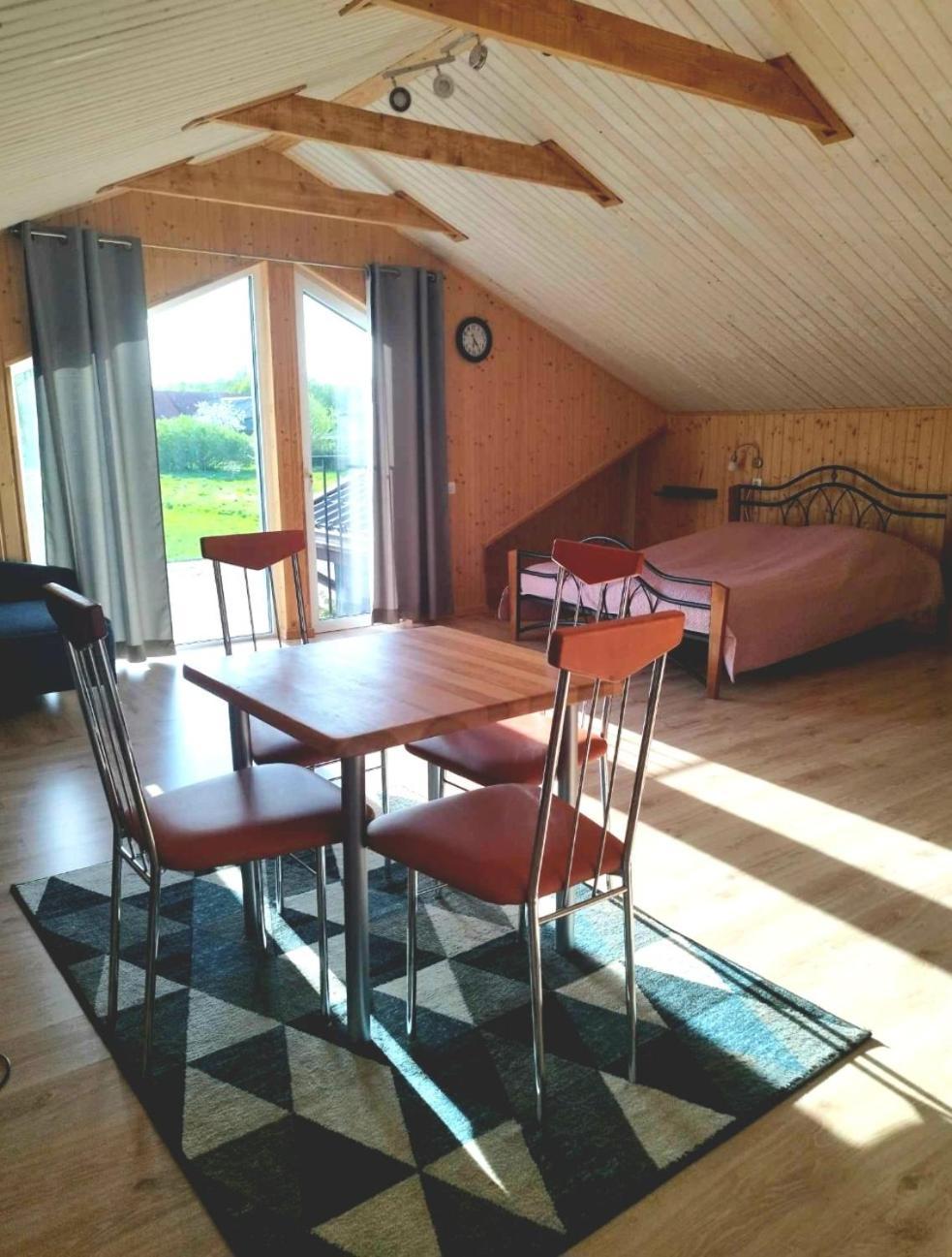 Dobilas Ir Jura Palanga Oda fotoğraf